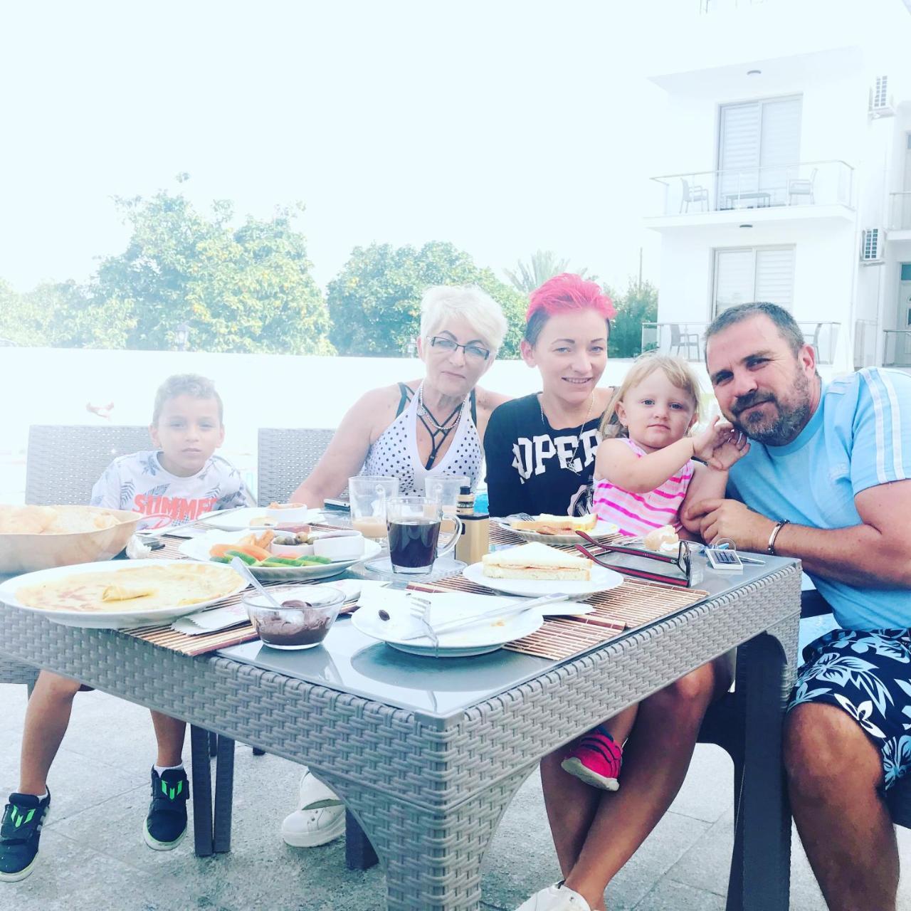 קיירניה Metin Houses מראה חיצוני תמונה
